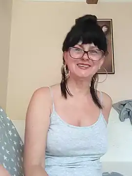 Snapshot of AliceSwan57 chatting on 06.16.26 AliceSwan57 online show from 06.16.26