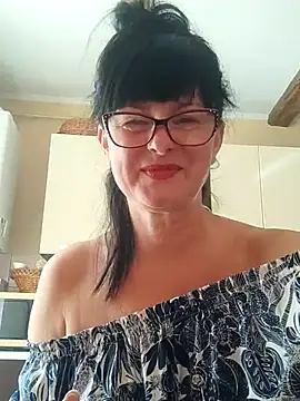 Snapshot of AliceSwan57 chatting on 07.17.26 AliceSwan57 online show from 07.17.26