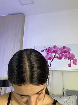 JuliaColemann online show from 07.21.26