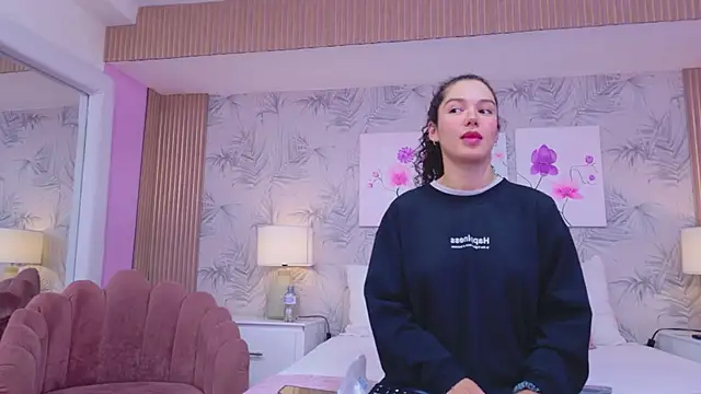 RoxanaAngel online show from 02.17.26