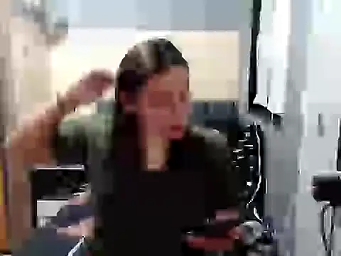 Zoanfckr17 online show from 02.27.26