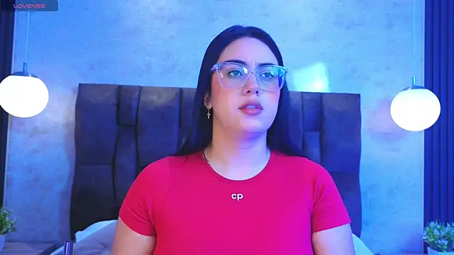 Snapshot of vicky_grey chatting on 07.05.26 vicky grey online show from 07.05.26