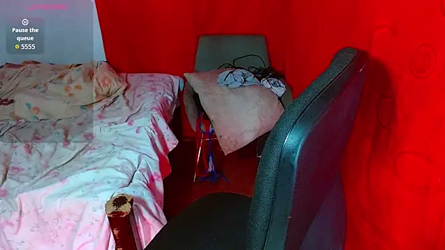 Snapshot of latin_princess_12 chatting on 02.06.26 latin princess 12 online show from 02.06.26