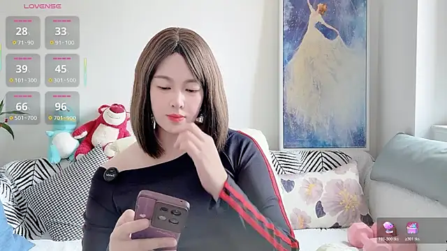 Snapshot of 10ve1y chatting on 02.03.26 10ve1y online show from 02.03.26