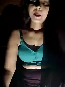 Snapshot of Ayesha_Khan1 chatting on 04.26.26 Ayesha Khan1 online show from 04.26.26