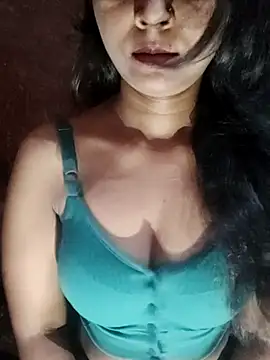 Snapshot of Ayesha_Khan1 chatting on 04.26.26 Ayesha Khan1 online show from 04.26.26