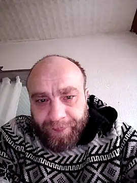 AlexanderArmani online show from 02.02.26