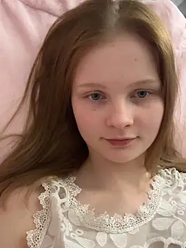 Snapshot of every_daay chatting on 02.01.26 every daay online show from 02.01.26