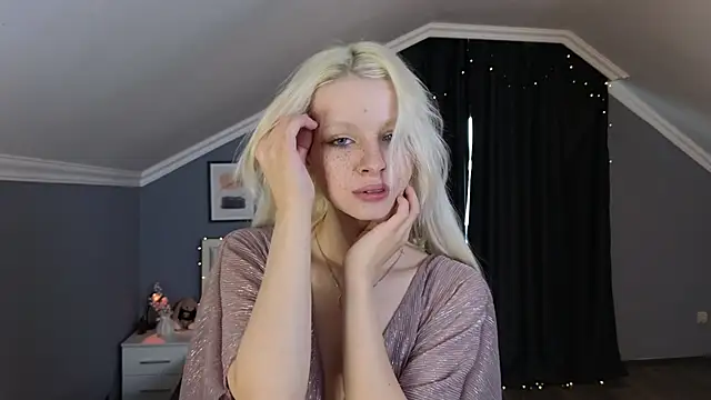 Naomi Demio online show from 02.28.26