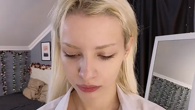 Naomi Demio online show from 07.11.26