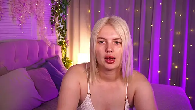 AmeliaWeells online show from 06.13.26