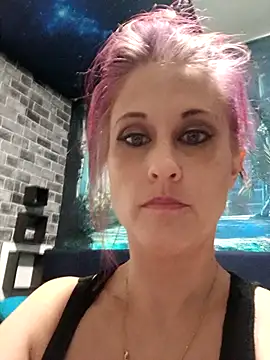 BusyB1983 online show from 06.22.26