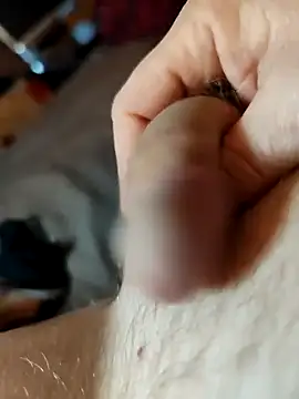 Snapshot of Halunja chatting on 03.05.26 Halunja online show from 03.05.26