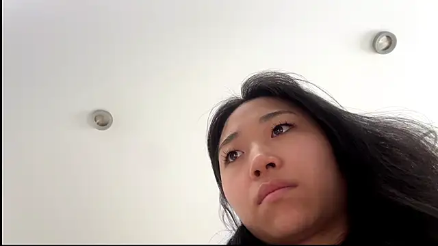 SweetMiaXO online show from 04.08.26