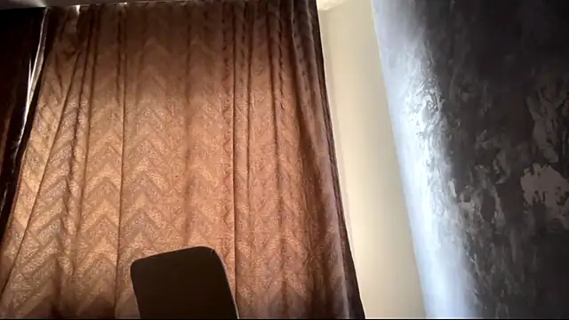 SweetMiaXO online show from 04.30.26