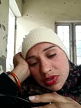 Snapshot of Cute-karisma1234 chatting on 02.03.26 Cute-karisma1234 online show from 02.03.26