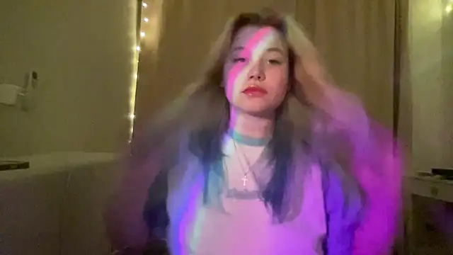 Snapshot of Lulu_Di chatting on 03.14.26 Lulu Di online show from 03.14.26