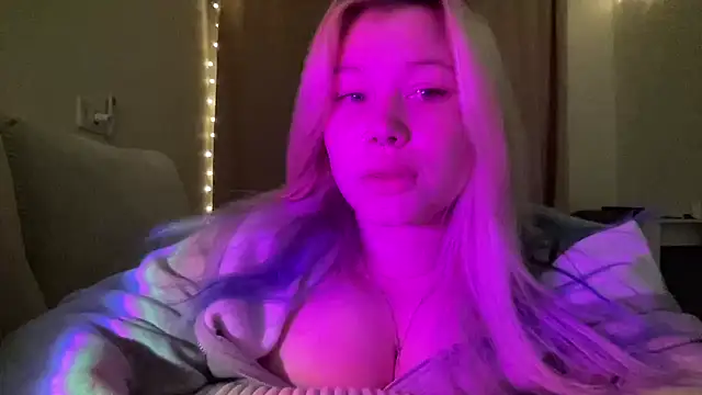 Snapshot of Lulu_Di chatting on 03.16.26 Lulu Di online show from 03.16.26