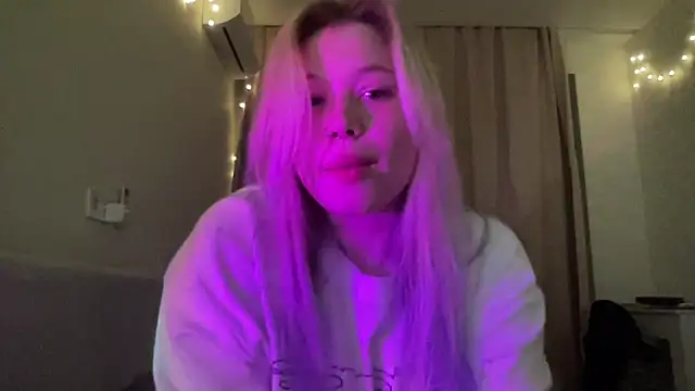 Snapshot of Lulu_Di chatting on 03.19.26 Lulu Di online show from 03.19.26