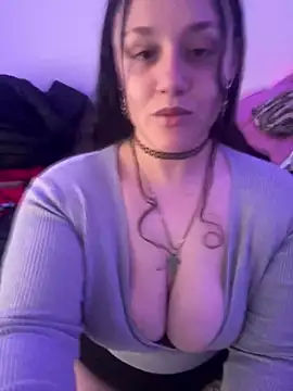 Snapshot of filthyaleks chatting on 02.27.26 filthyaleks online show from 02.27.26