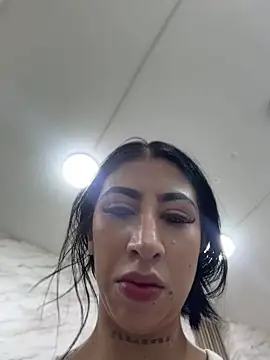 Snapshot of darkkjulietha chatting on 06.19.26 darkkjulietha online show from 06.19.26