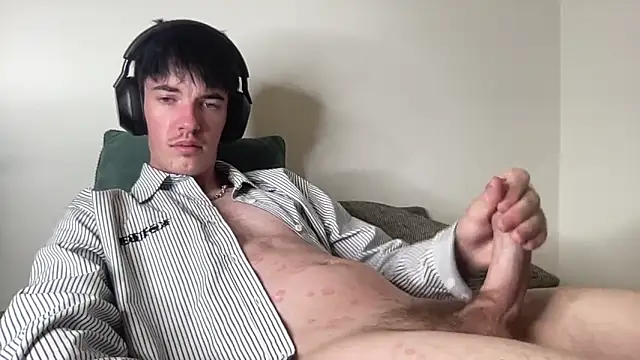 Snapshot of NovaTwinkx chatting on 02.01.26 NovaTwinkx online show from 02.01.26