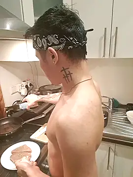 Snapshot of derek0105 chatting on 02.01.26 derek0105 online show from 02.01.26