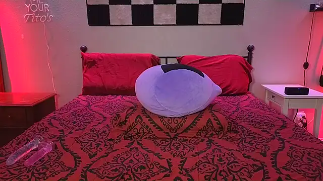 DakotaCharm online show from 04.18.26