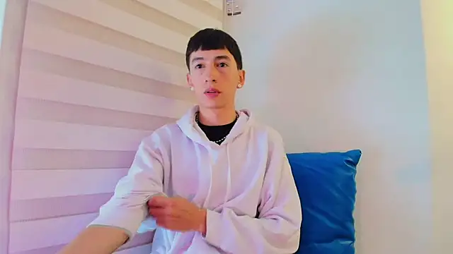 lian cameron online show from 05.01.26
