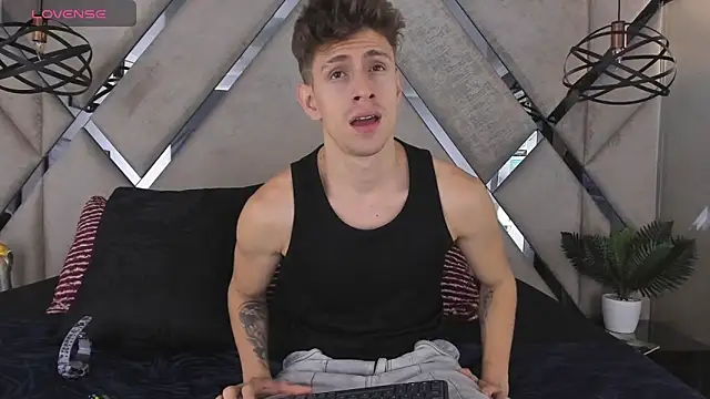 Snapshot of Jasper__jones chatting on 03.10.26 Jasper jones online show from 03.10.26