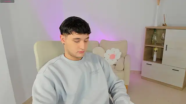 Massimo Fiore online show from 02.10.26