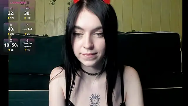 reze daisies online show from 03.25.26