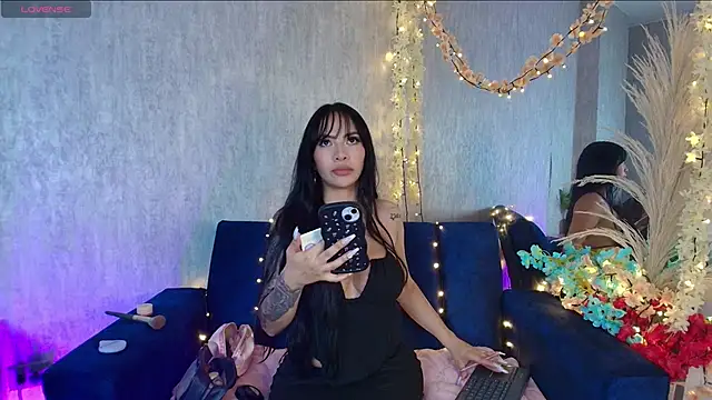 Snapshot of ValerySilva chatting on 03.19.26 ValerySilva online show from 03.19.26