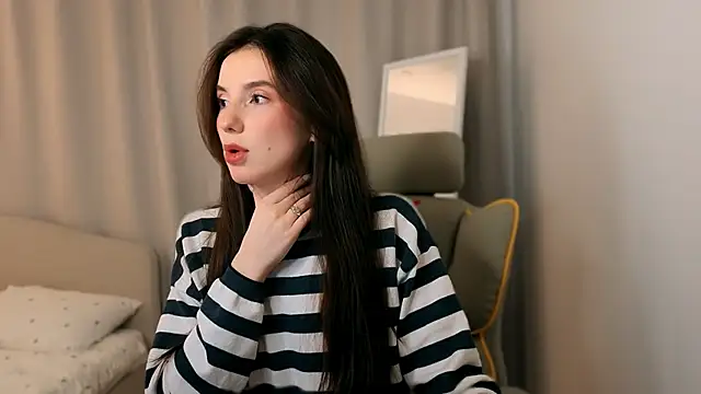 Snapshot of ssandralovin chatting on 02.25.26 ssandralovin online show from 02.25.26