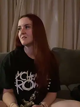 PoppySlut6999 online show from 02.09.26