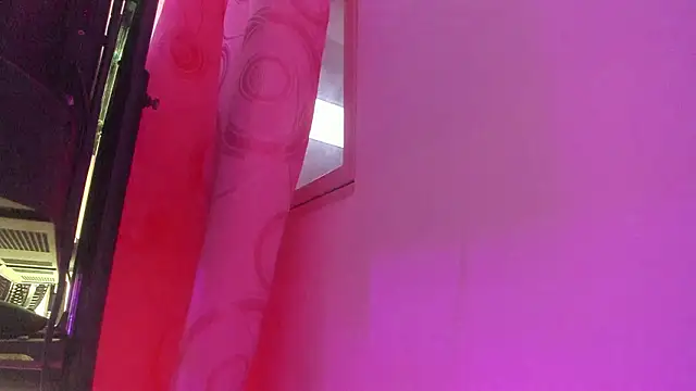 Melanie  Evans online show from 03.20.26