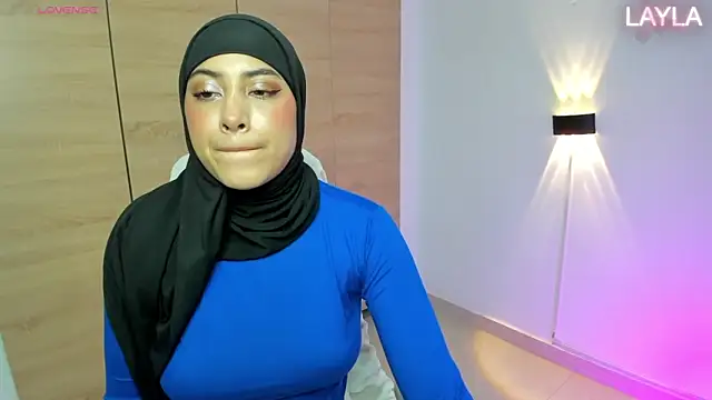 Snapshot of LAY_LA_ chatting on 03.14.26 LAY LA online show from 03.14.26