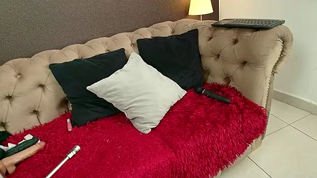 Megan  Honey online show from 03.17.26