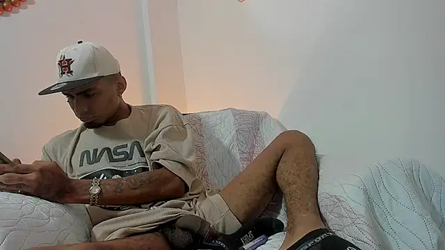 Rpoolrboy online show from 04.29.26