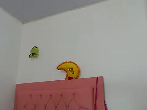 Snapshot of violetaconny chatting on 03.16.26 violetaconny online show from 03.16.26