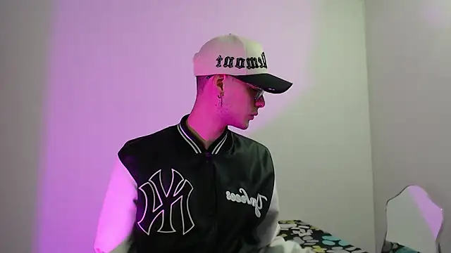 Snapshot of Vlad__night chatting on 02.02.26 Vlad night online show from 02.02.26