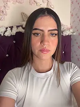 LunaaBlossom online show from 01.31.26