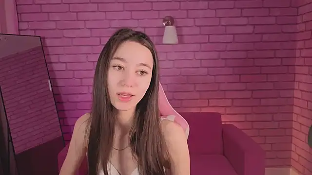 Nicole Brownie online show from 04.22.26