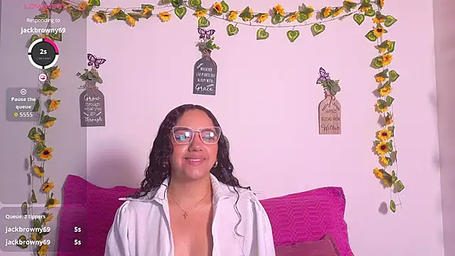 emiily curly online show from 07.17.26