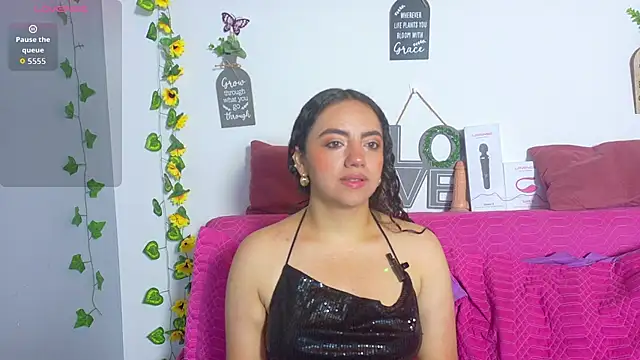 emiily curly online show from 08.03.26