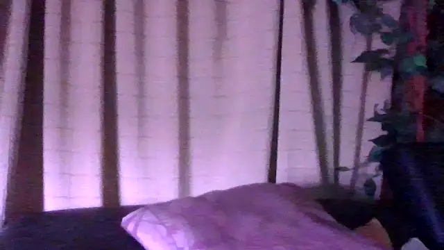 Sarahtjeuh  online show from 02.06.26