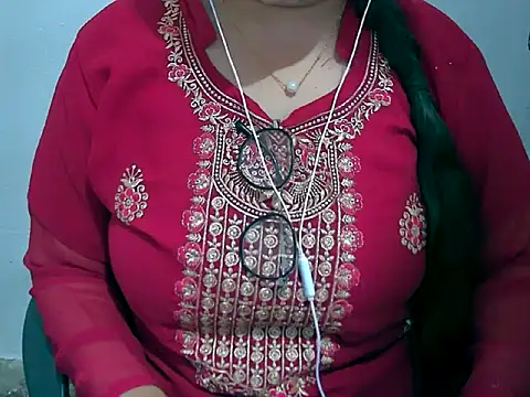 Cute Aliyaa online show from 03.19.26