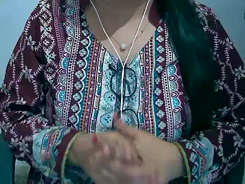 Cute Aliyaa online show from 03.20.26