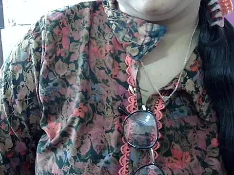 Cute Aliyaa online show from 04.01.26