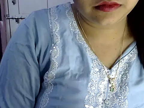 Cute Aliyaa online show from 06.04.26